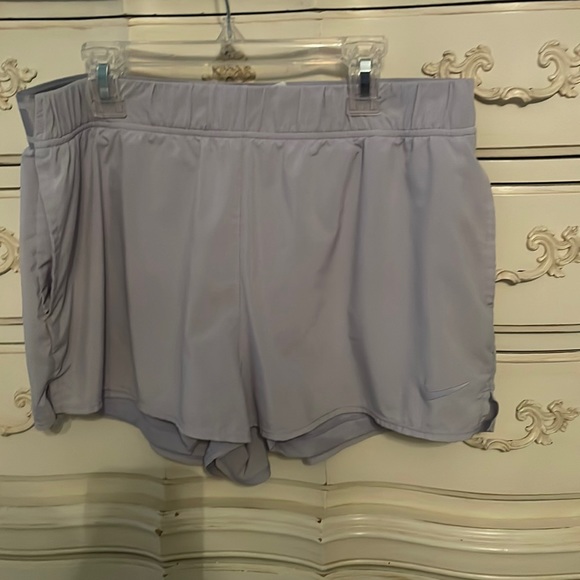 Nike Pants - Nike tennis shorts